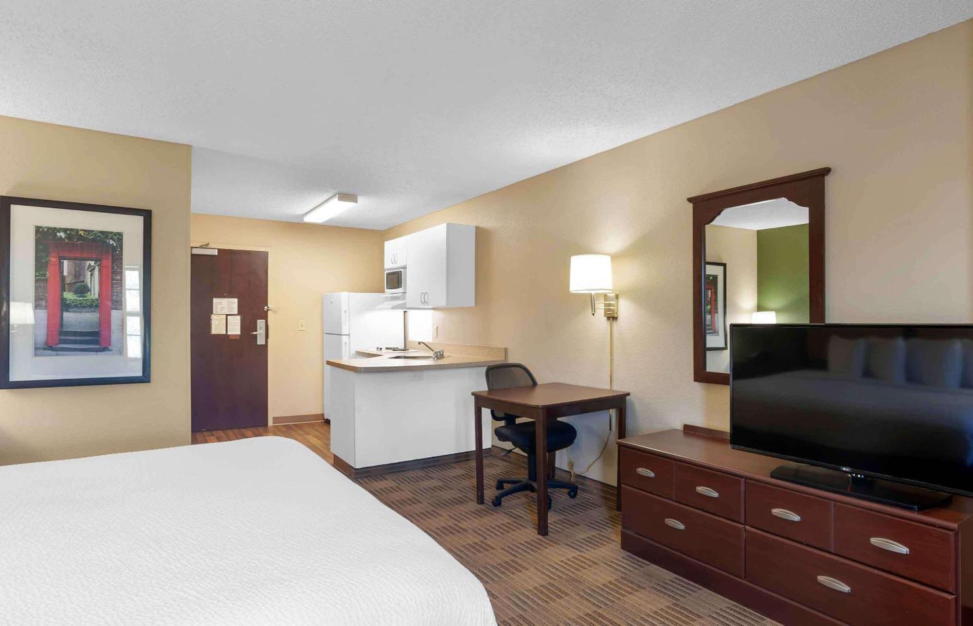 เอ็กซ์เทนด์ สเตย์ อเมริกา ลอสแองเจลิส-เกลนเดล Hotel ภายนอก รูปภาพ