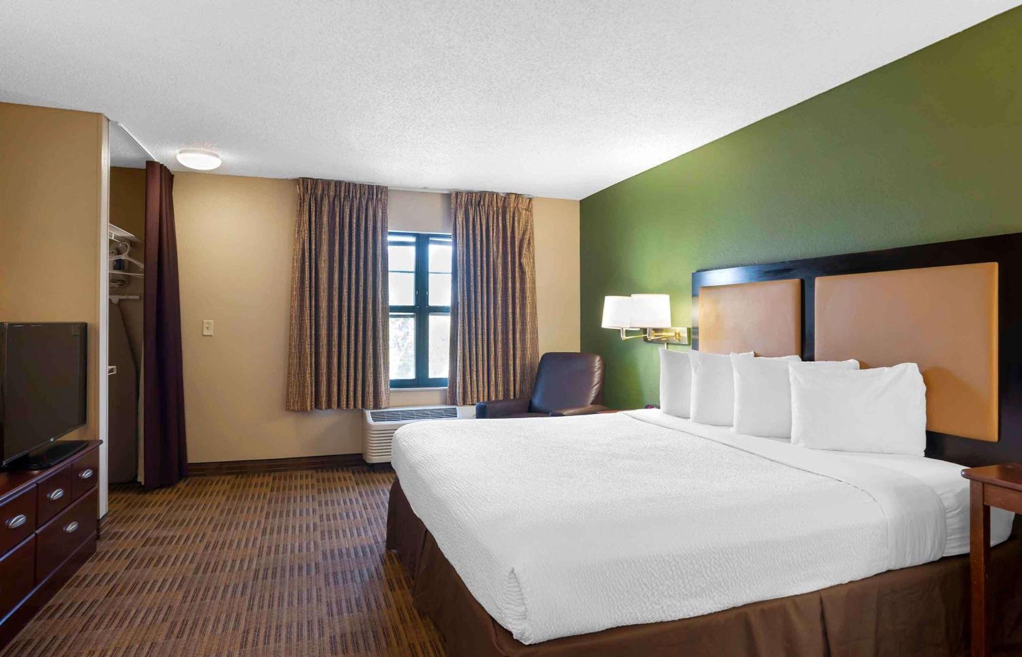 เอ็กซ์เทนด์ สเตย์ อเมริกา ลอสแองเจลิส-เกลนเดล Hotel ภายนอก รูปภาพ